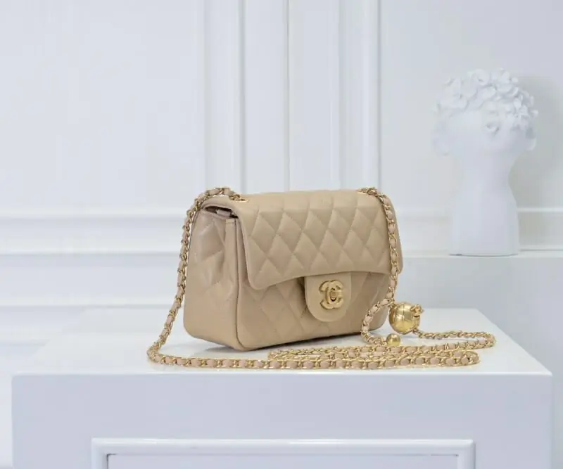 chanel aaa qualite mini sac a main s_12700351